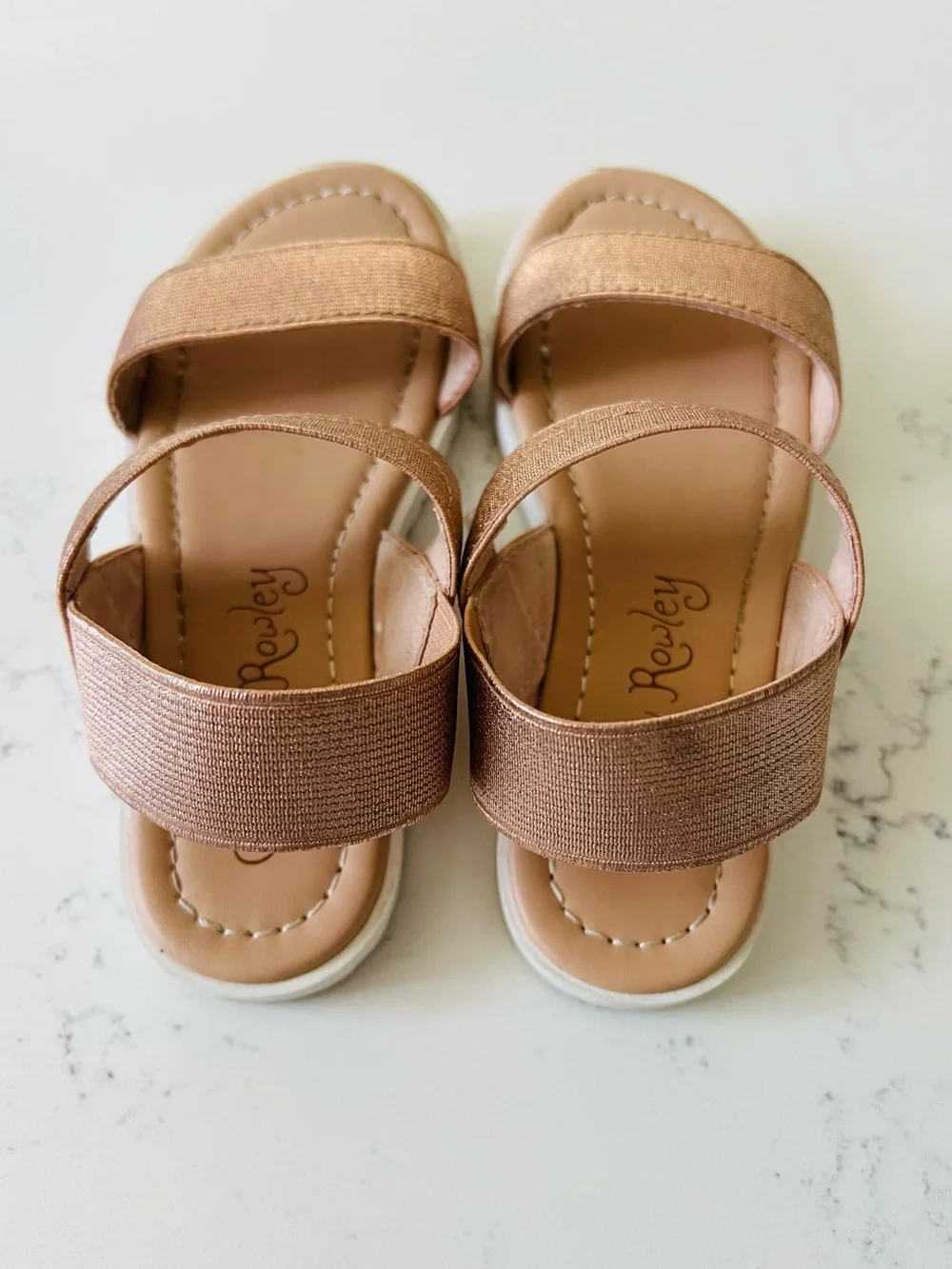 Cynthia Rowley Kids Metallic beige Gold Double-Strap Sandals Size 11